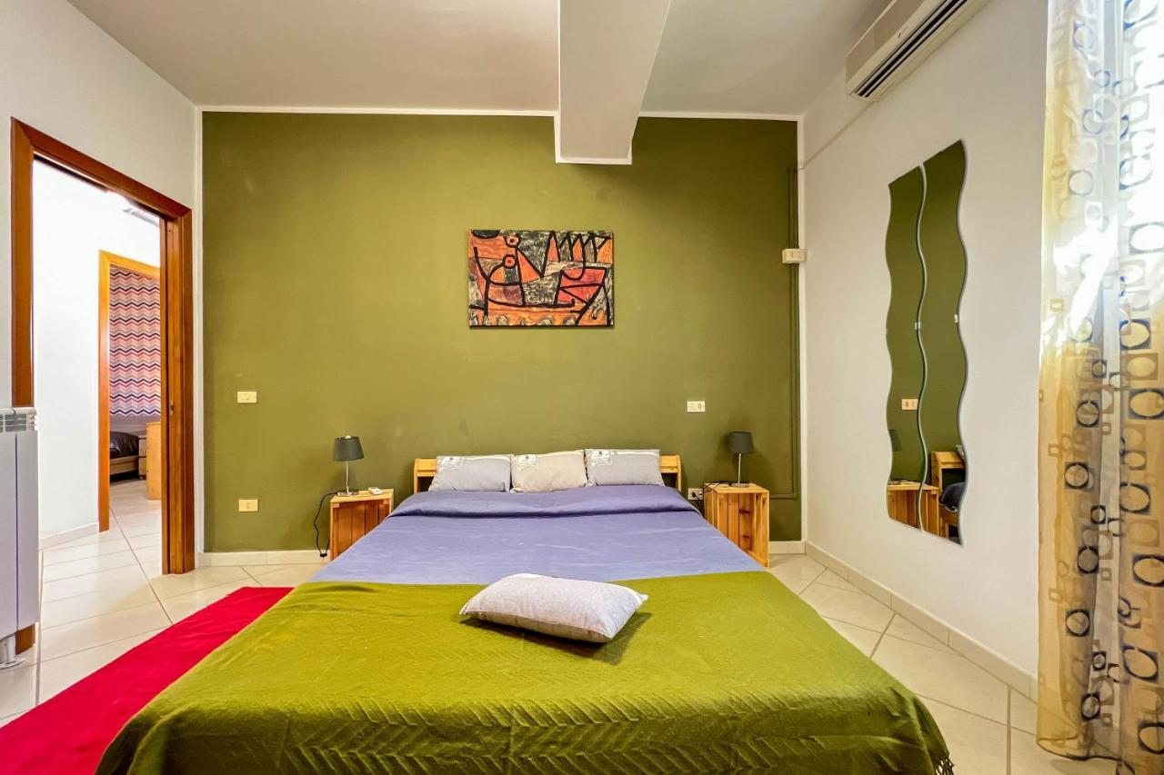 Livingapple Apartment Scauri  Exterior photo